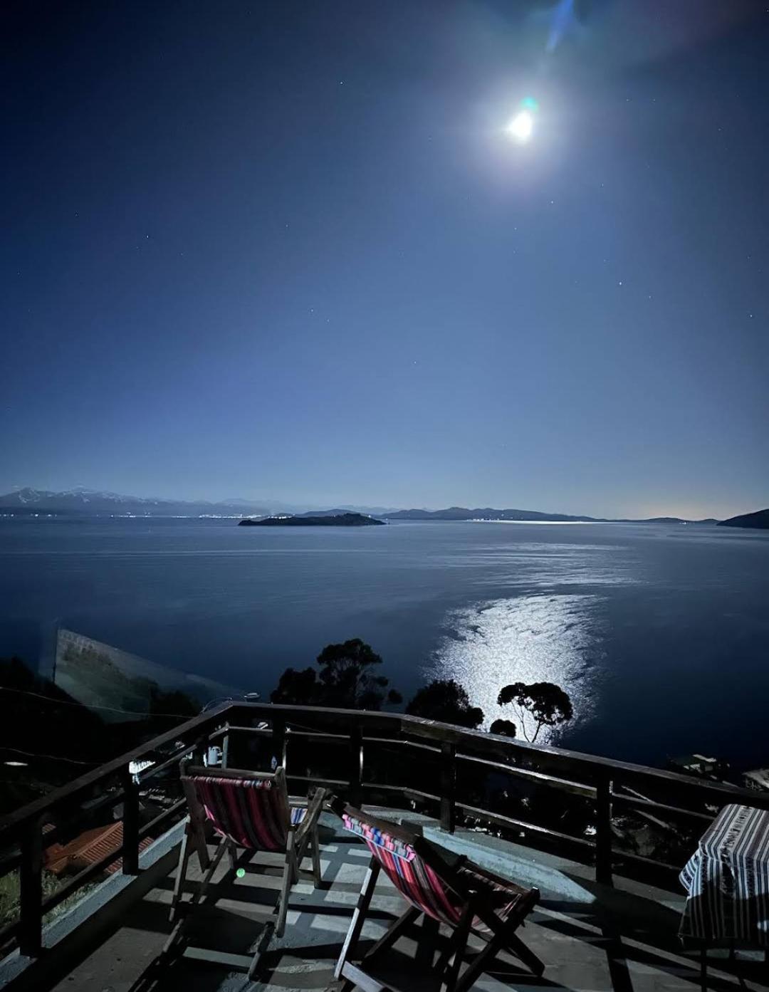 Sol Y Luna - Isla Del Sol Comunidad Yumani Zimmer foto